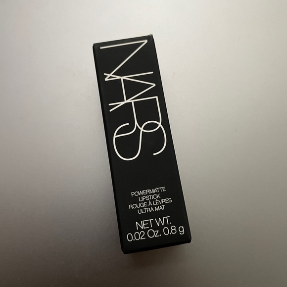 Nars Mini Lipstick in Dragon Girl Shade - Picture 4 of 14